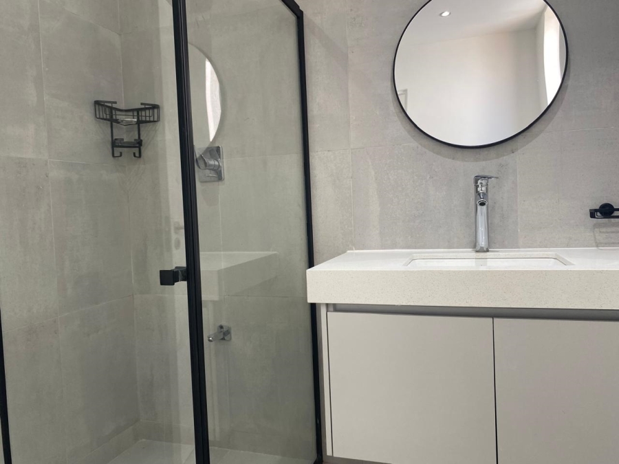 2 Bedroom Property for Sale in Claremont Western Cape